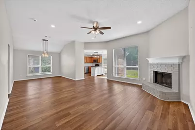 548 Marybeth Drive, Burleson, TX 76028 - Photo 5