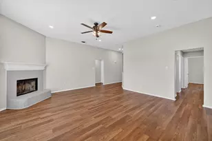 548 Marybeth Dr, Burleson, TX 76028 - Photo 5