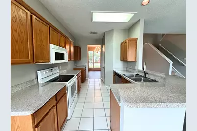 2805 Crater Lake Lane, Denton, TX 76210 - Photo 5