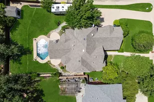 2240 Hollyhill Ln, Denton, TX 76205 - Photo 29