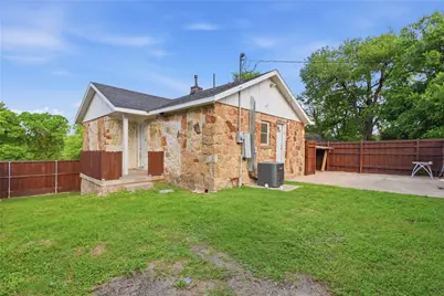 1831 Alabama Avenue, Dallas, TX 75216 - Photo 17