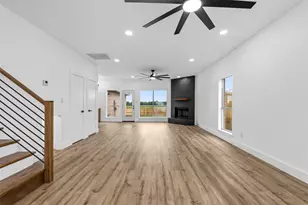 2712 Pioneer Ln, Lancaster, TX 75146 - Photo 9