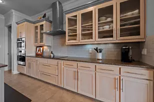 608 Elm Hill Blvd, Burleson, TX 76028 - Photo 9