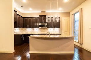185 Carrington Ln, Lewisville, TX 75067 - Photo 11
