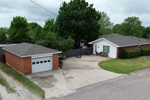 934 N Maple St, Muenster, TX 76252 - Photo 33