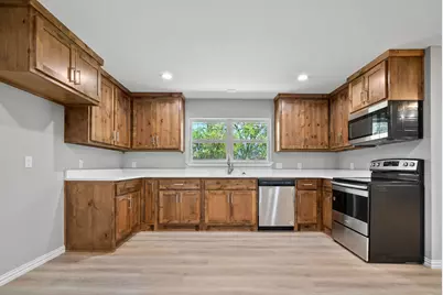 815 Lydia, Stephenville, TX 76401 - Photo 3