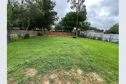 2930 Gardenia Drive, Garland, TX 75041 - Photo 21
