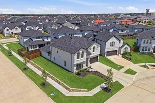 10614 Born Free Rd, Frisco, TX 75035 - Photo 37