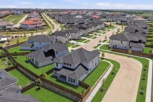 10614 Born Free Rd, Frisco, TX 75035 - Photo 39