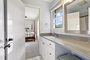 10106 Crestover Cir, Dallas, TX 75229 - Photo 19