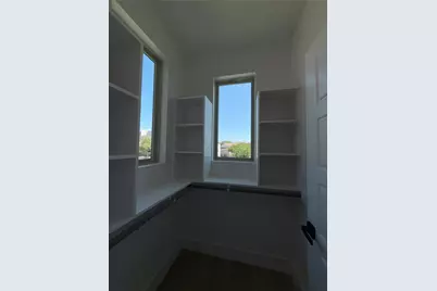 5632 Mesa Circle, Dallas, TX 75235 - Photo 21