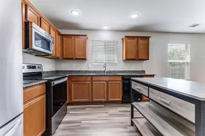 10013 Amosite Drive, Fort Worth, TX 76131 - Photo 5