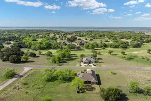 19126 White Bluff Dr, Whitney, TX 76692 - Photo 9
