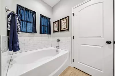 19126 White Bluff Drive, Whitney, TX 76692 - Photo 27