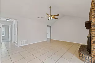 1605 Morningside Dr, Cleburne, TX 76033 - Photo 7