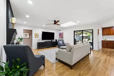 6735 Kingsbury Drive, Dallas, TX 75231 - Photo 7