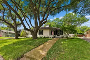 6735 Kingsbury Dr, Dallas, TX 75231 - Photo 39