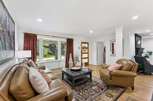 6735 Kingsbury Dr, Dallas, TX 75231 - Photo 5