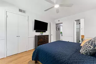 6735 Kingsbury Dr, Dallas, TX 75231 - Photo 27