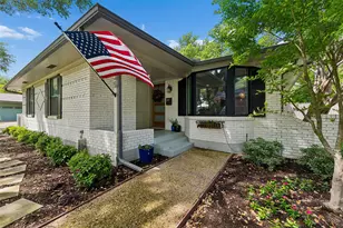 6735 Kingsbury Dr, Dallas, TX 75231 - Photo 39