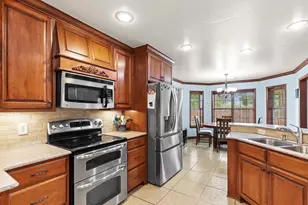 1028 N Elm St, Muenster, TX 76252 - Photo 9