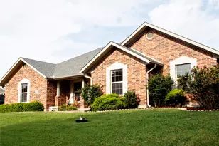 1028 N Elm St, Muenster, TX 76252 - Photo 1