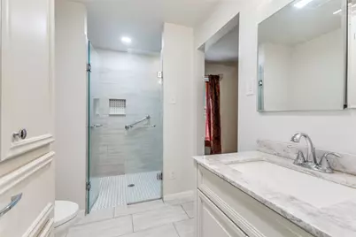 9210 Larchwood Drive, Dallas, TX 75238 - Photo 11