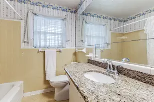 9210 Larchwood Dr, Dallas, TX 75238 - Photo 13