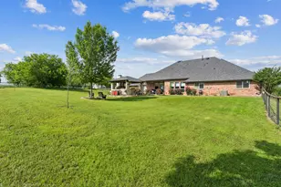 719 Joy, Rhome, TX 76078 - Photo 35