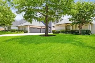 911 Walnut Falls Cir, Mansfield, TX 76063 - Photo 3