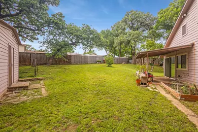 1307 Shady Hollow, Euless, TX 76039 - Photo 23