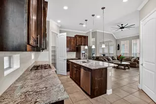 510 Garden Ave, Euless, TX 76039 - Photo 7