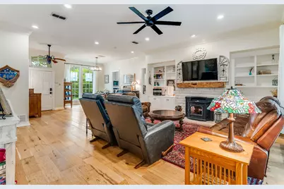 105 Derek Drive, Hudson Oaks, TX 76087 - Photo 7