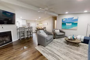3703 Hartwood Dr, Granbury, TX 76049 - Photo 5