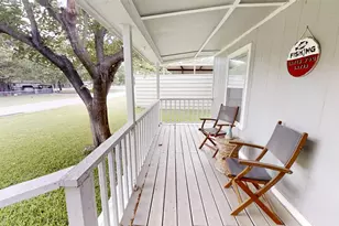 3703 Hartwood Dr, Granbury, TX 76049 - Photo 3