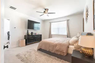 532 E 2nd St, Irving, TX 75060 - Photo 17