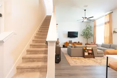 532 E 2nd Street, Irving, TX 75060 - Photo 11