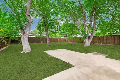 8635 Ashcroft Avenue, Dallas, TX 75243 - Photo 11