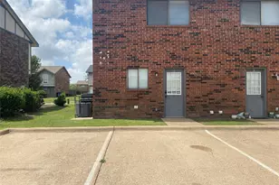 2826 Wimbledon Ct, Garland, TX 75041 - Photo 19