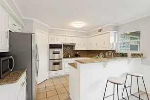 9517 Fallbrook Dr, Dallas, TX 75243 - Photo 17