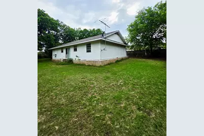 417 W Huffman Street, Krum, TX 76249 - Photo 21