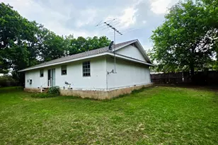 417 W Huffman St, Krum, TX 76249 - Photo 21
