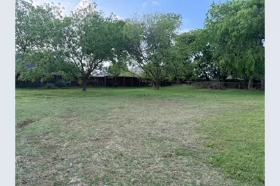 417 W Huffman Street, Krum, TX 76249 - Photo 25