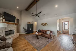 105 Hondo Cir, Millsap, TX 76066 - Photo 9