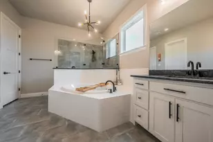 105 Hondo Cir, Millsap, TX 76066 - Photo 29