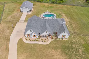 105 Hondo Cir, Millsap, TX 76066 - Photo 5