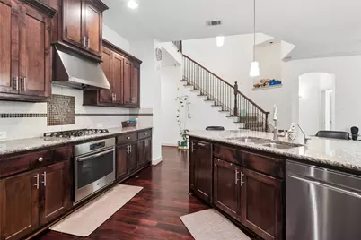 6715 Castillo Street, Irving, TX 75039 - Photo 7