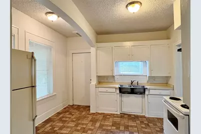 607 Woodbine Avenue, Dallas, TX 75203 - Photo 3