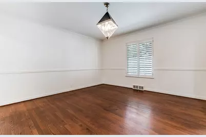 6034 Prestonshire Lane, Dallas, TX 75225 - Photo 7