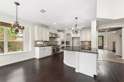 12571 Valley Spring Drive, Frisco, TX 75035 - Photo 7